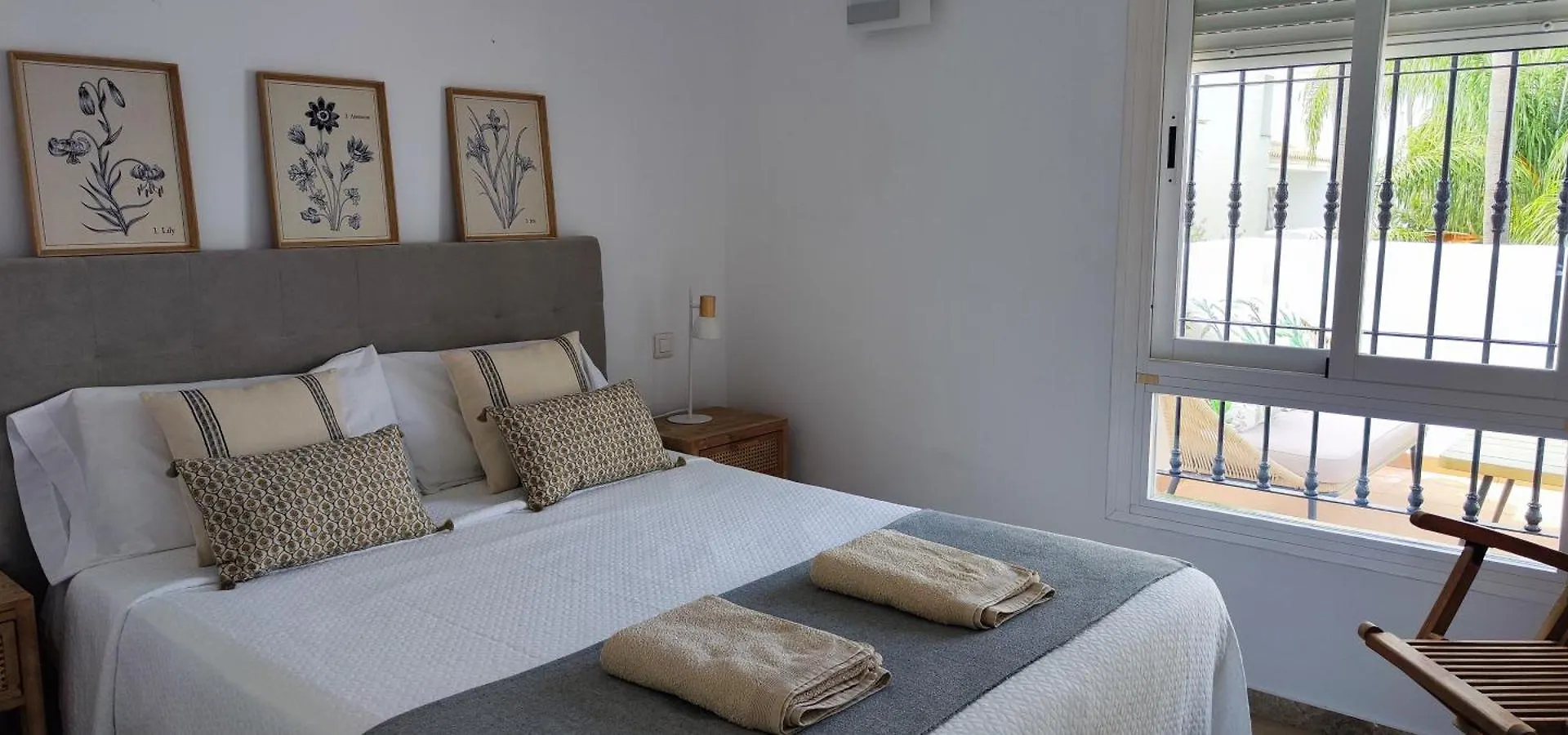 아파트 Los Naranjos Design Duplex Penthouse 마르베야